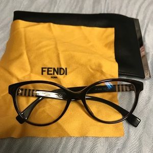 Fendi eye glasses 👓